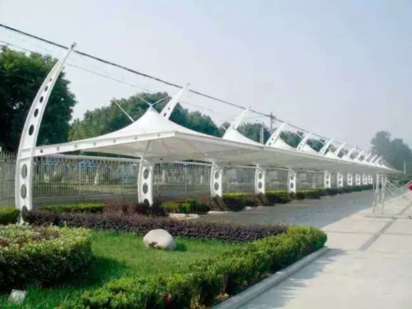 膜结构车棚是如何进行社交化空间改造的